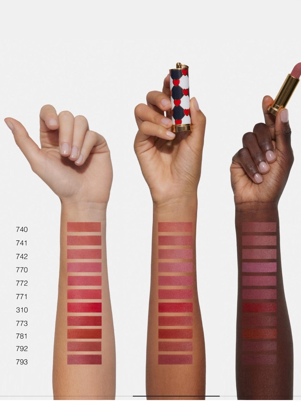 Carolina Herrera Fabulous Kiss Blur Matte Lipstick - Nude Supreme (Mauve) - Picture 3 of 5